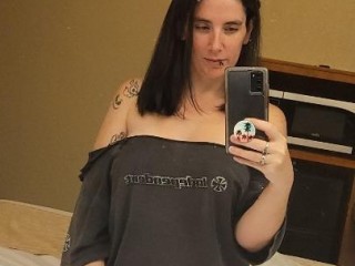 sweet-and-sassy-looking-to-please-daytime-incall-only