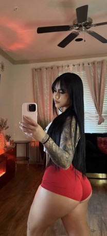 erotic-curvyhot-juicy-big-1