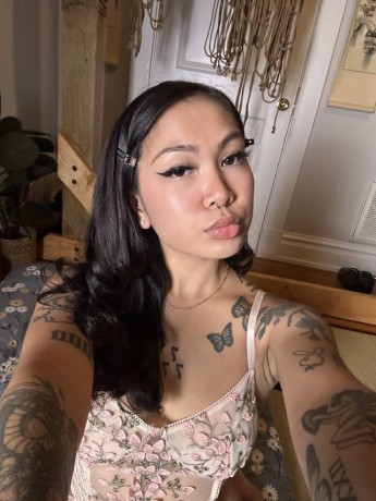 420-friendly-available-to-hookupparty-hmu-17025362802-telegram-sohotbitch-tiktok-at-yumisinxx-big-1